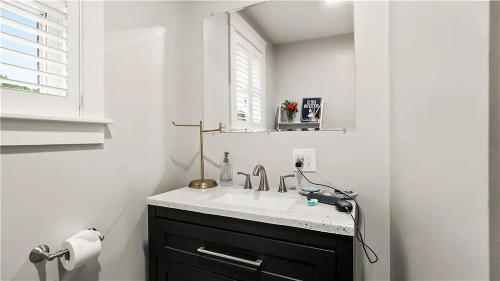 29 Burt Street Warwick RI 02886