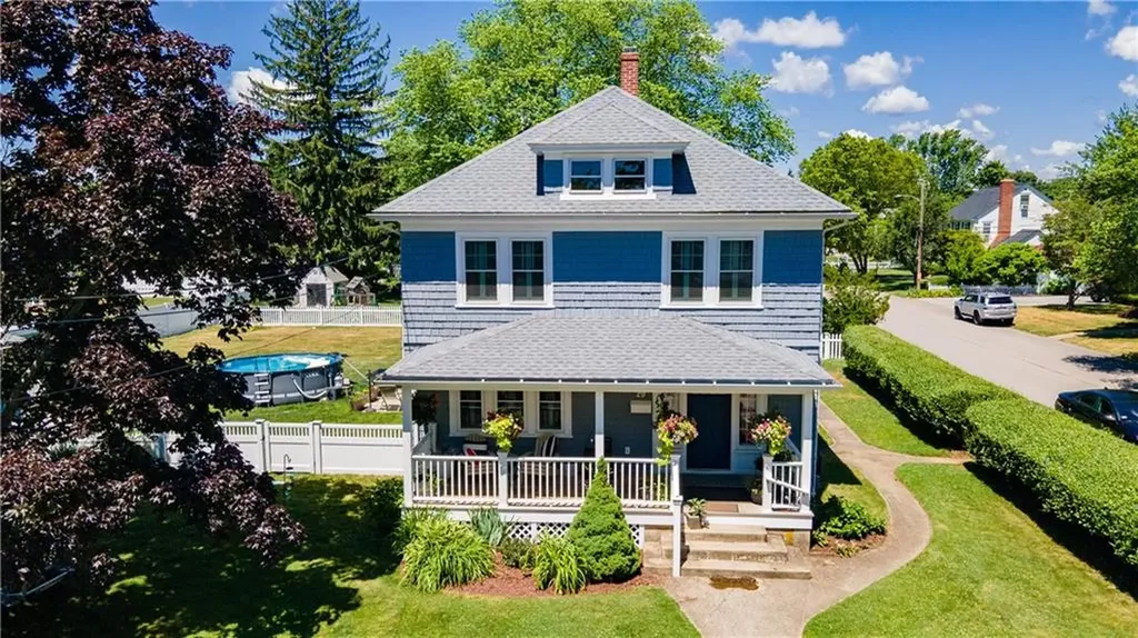 29 Burt Street Warwick RI 02886