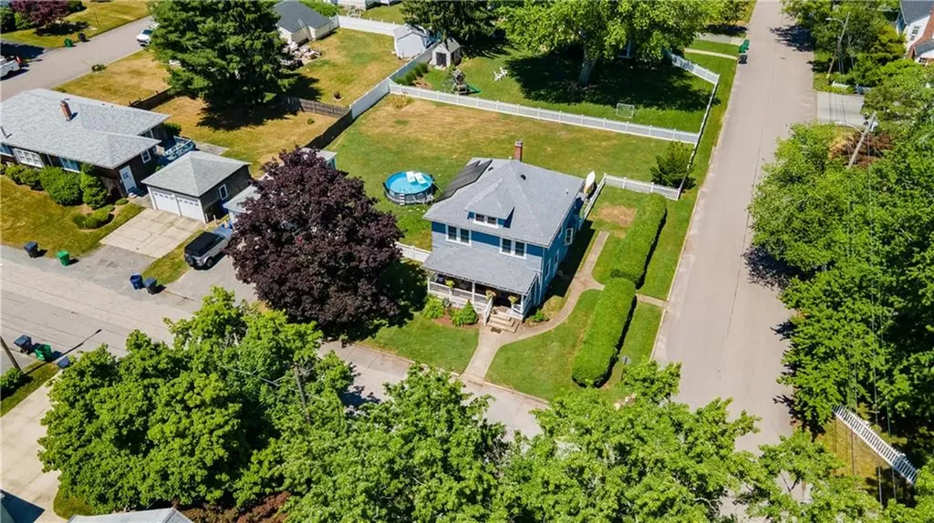 29 Burt Street Warwick RI 02886