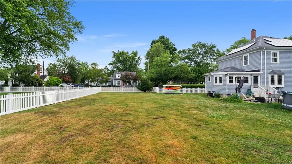 29 Burt Street Warwick RI 02886