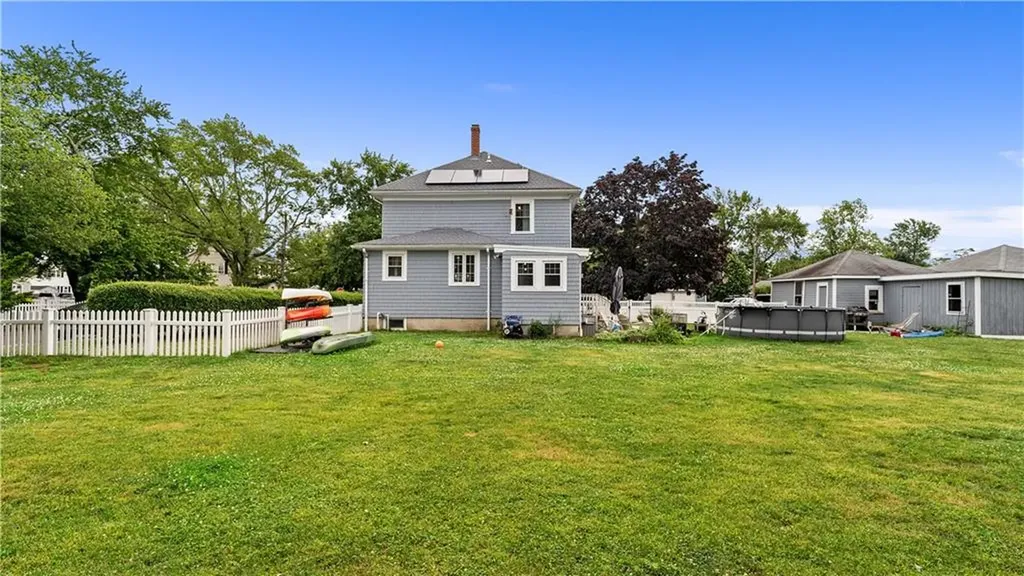 29 Burt Street Warwick RI 02886