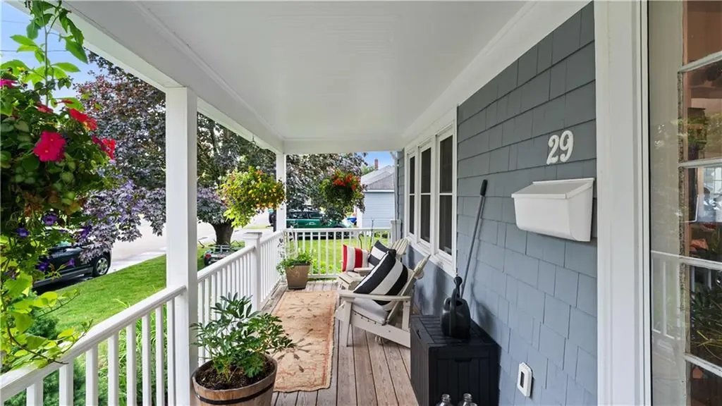 29 Burt Street Warwick RI 02886