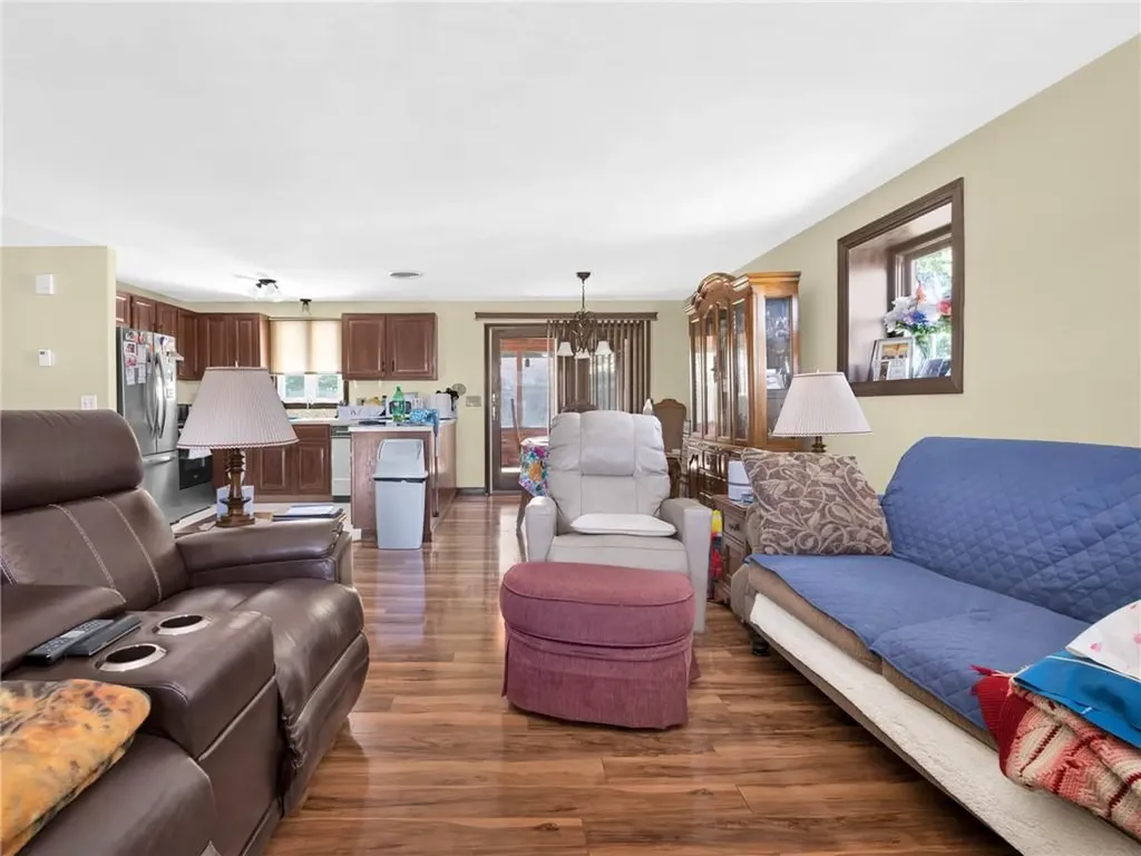 35 Sycamore Drive Cranston RI 02921