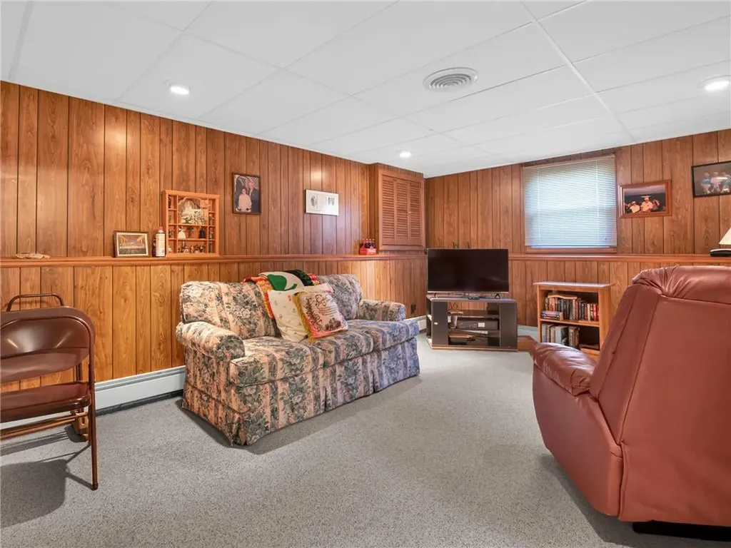 35 Sycamore Drive Cranston RI 02921