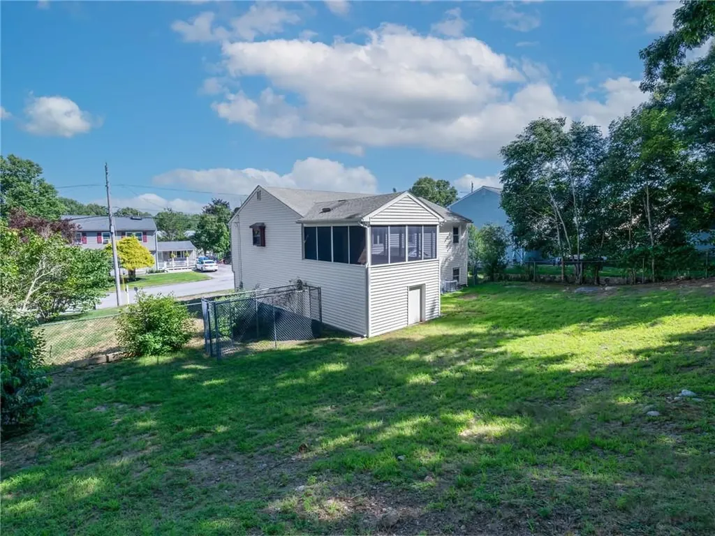 35 Sycamore Drive Cranston RI 02921