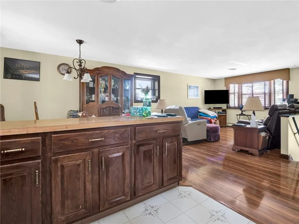 35 Sycamore Drive Cranston RI 02921