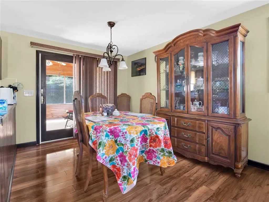35 Sycamore Drive Cranston RI 02921