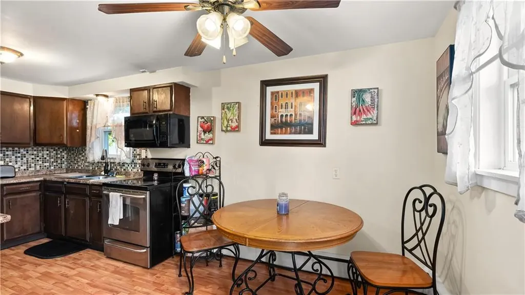 59 Liverpool Street Warwick RI 02886