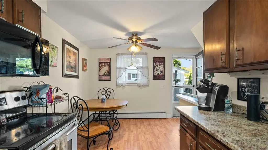 59 Liverpool Street Warwick RI 02886