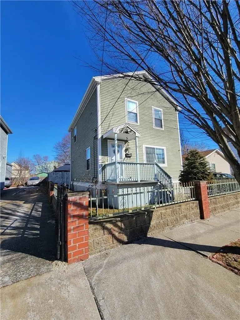 42 Burnside Street Providence RI 02905