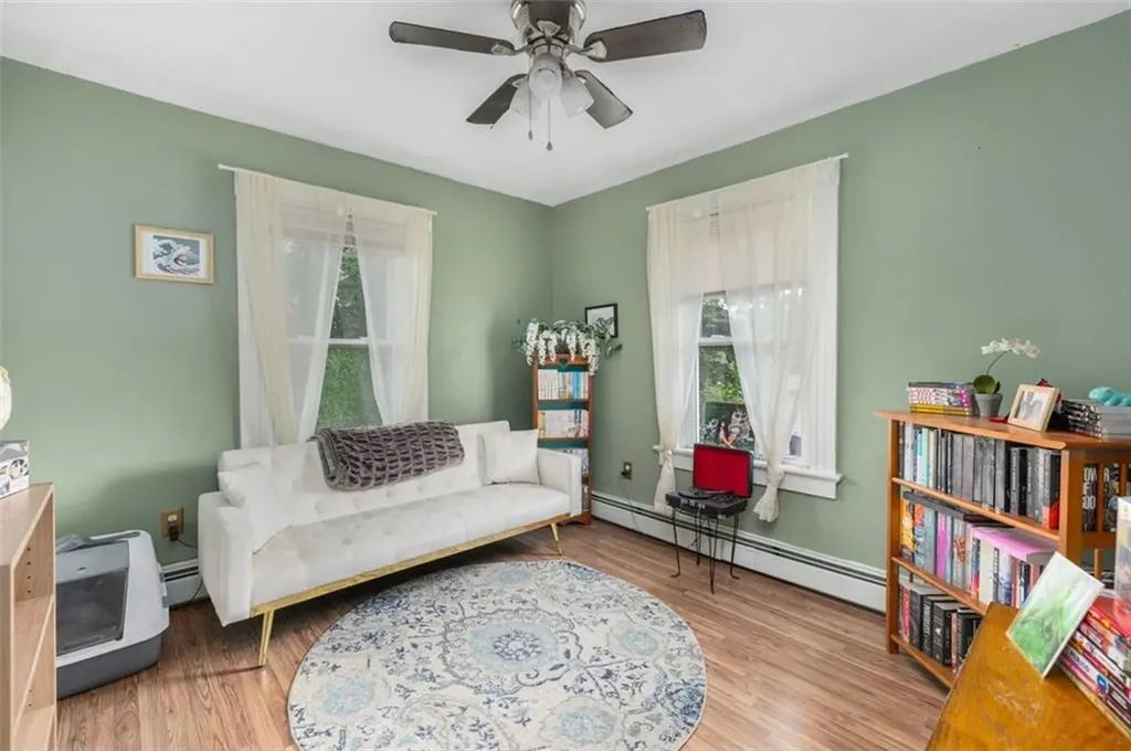 268 Washington Street Warwick RI 02888