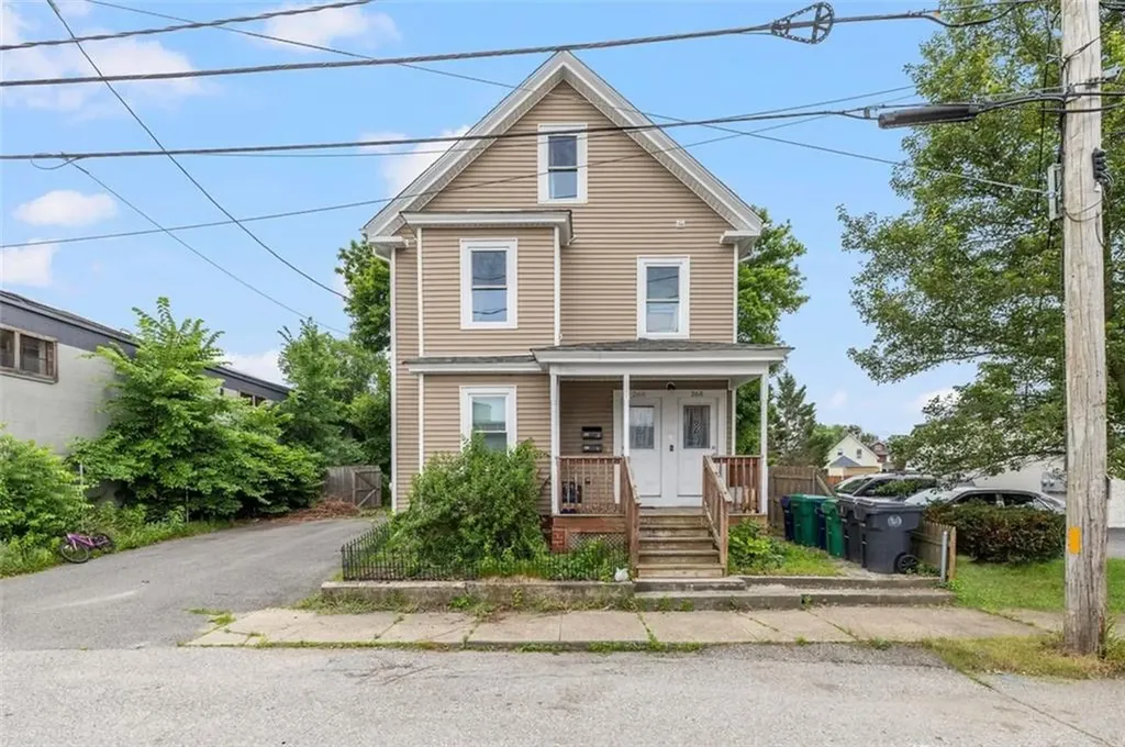 268 Washington Street Warwick RI 02888