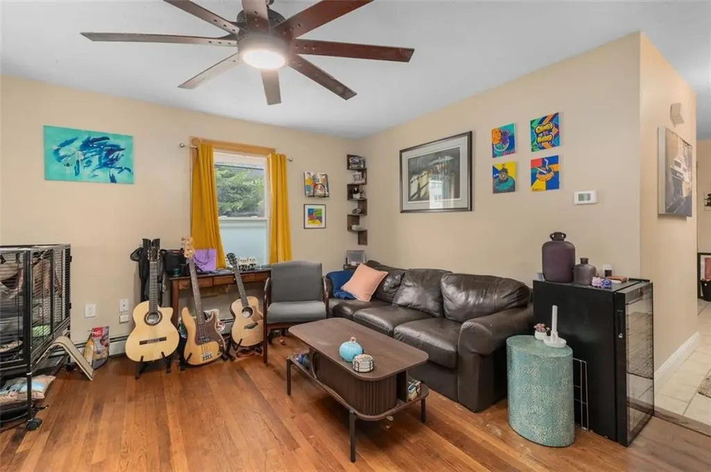 268 Washington Street Warwick RI 02888