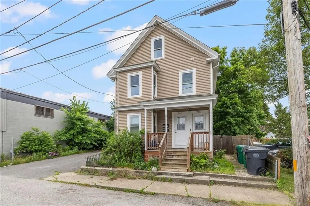 268 Washington Street Warwick RI 02888