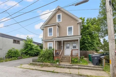 268 Washington Street Warwick RI 02888