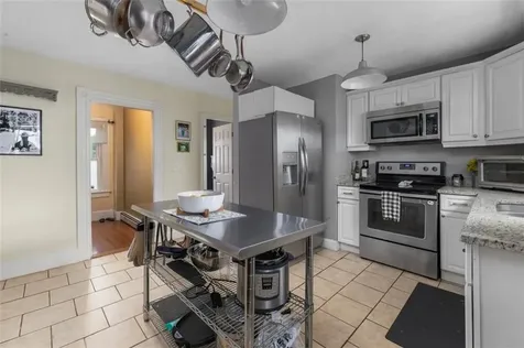 268 Washington Street Warwick RI 02888