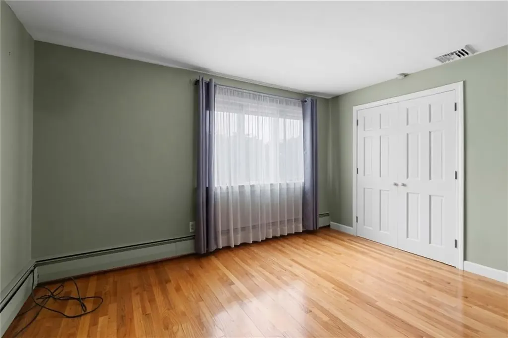 6 Varnum Avenue Bristol RI 02809