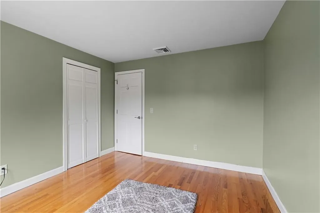 6 Varnum Avenue Bristol RI 02809
