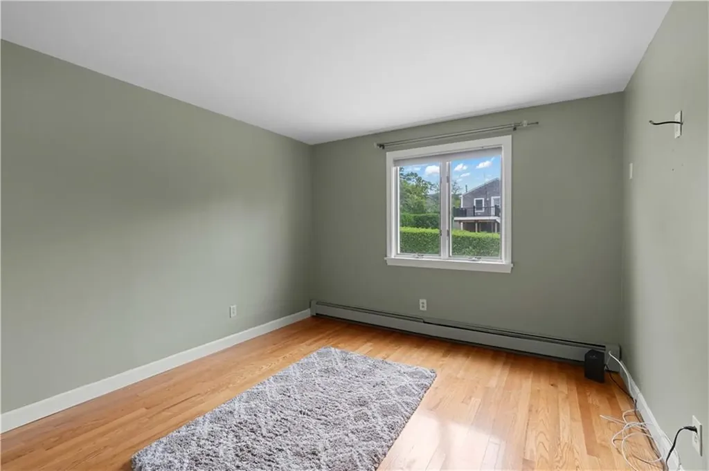 6 Varnum Avenue Bristol RI 02809