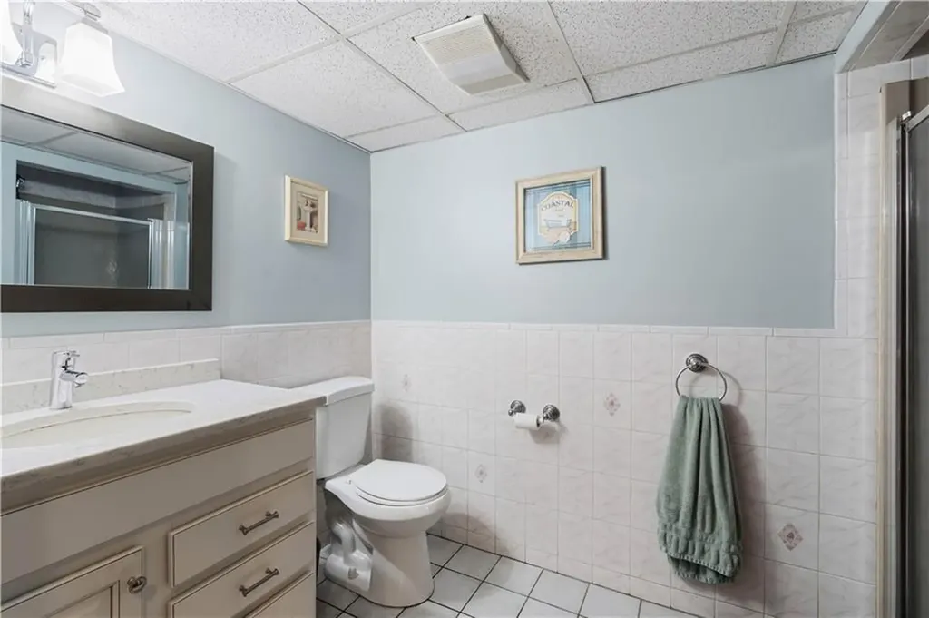 6 Varnum Avenue Bristol RI 02809