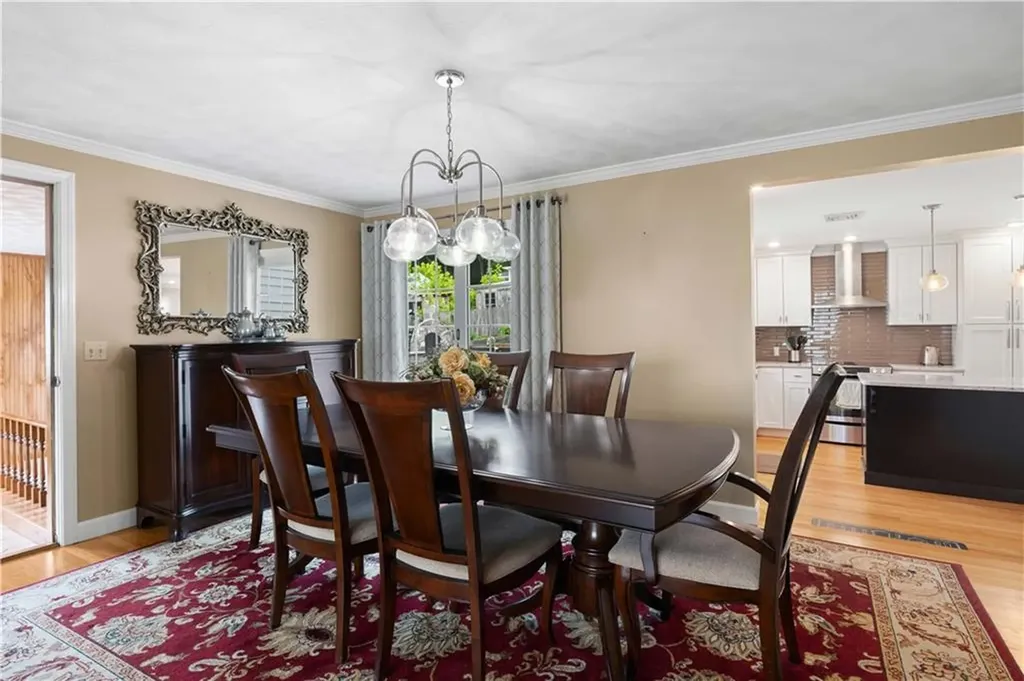 6 Varnum Avenue Bristol RI 02809