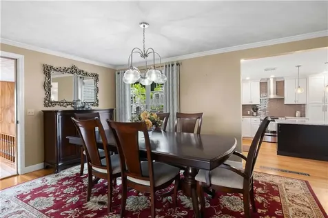 6 Varnum Avenue Bristol RI 02809