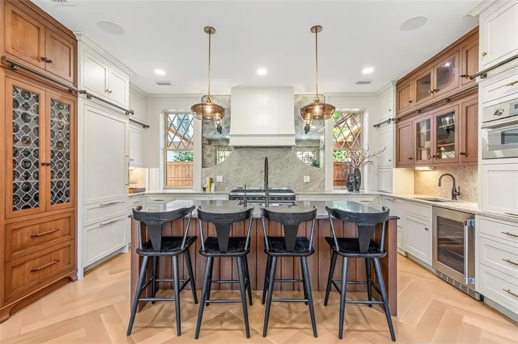 465 Lloyd Avenue Providence RI 02906