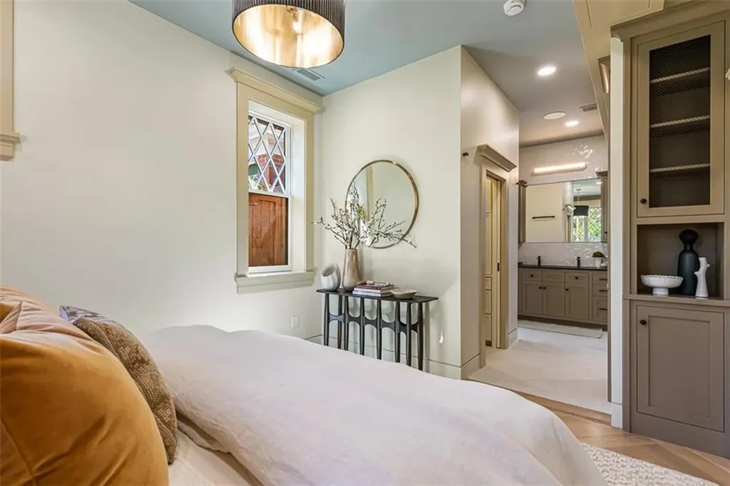 465 Lloyd Avenue Providence RI 02906