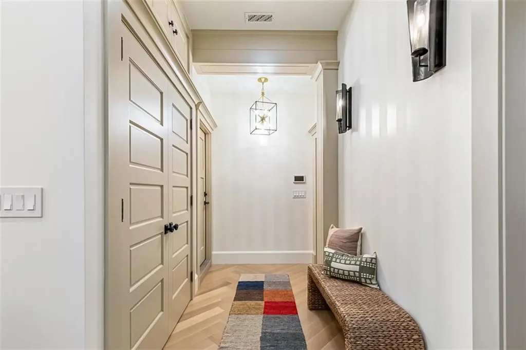 465 Lloyd Avenue Providence RI 02906