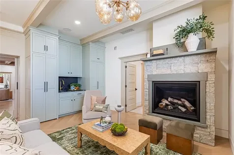 465 Lloyd Avenue Providence RI 02906