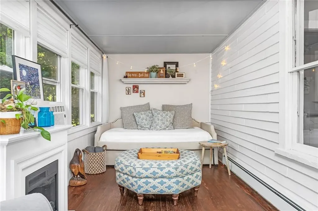 14 Hill Street Hopkinton RI 02832