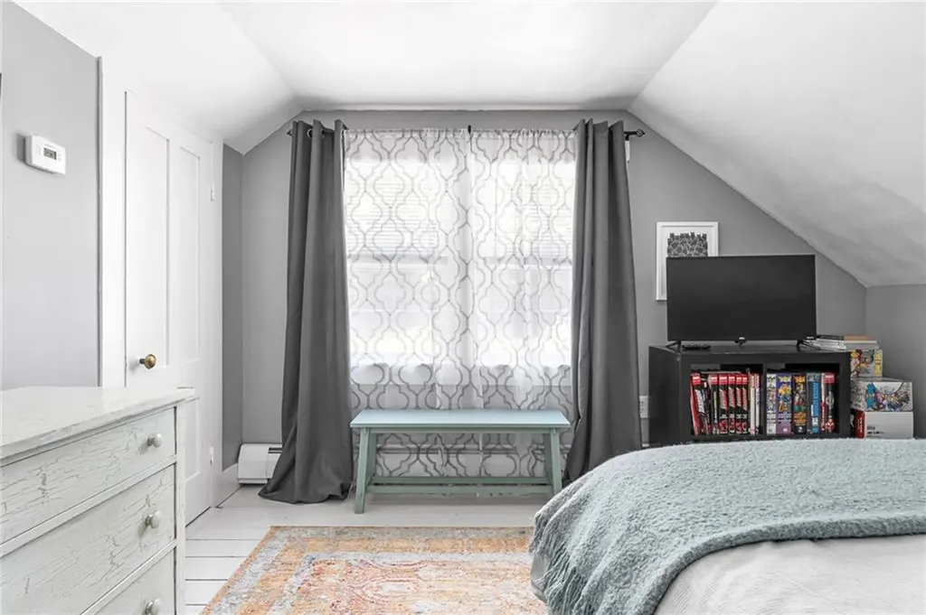 14 Hill Street Hopkinton RI 02832