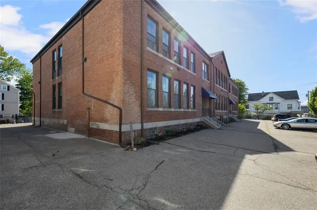 775 Potters Avenue Providence RI 02907