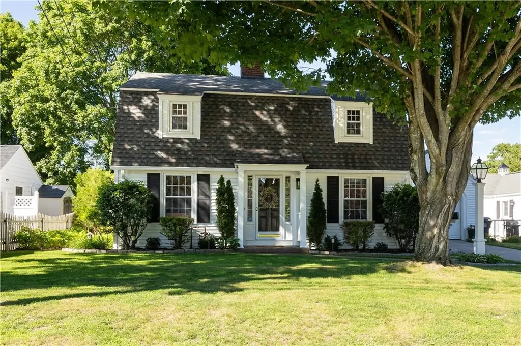 225 Greenwood Avenue Warwick RI 02886
