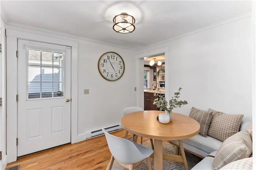 225 Greenwood Avenue Warwick RI 02886