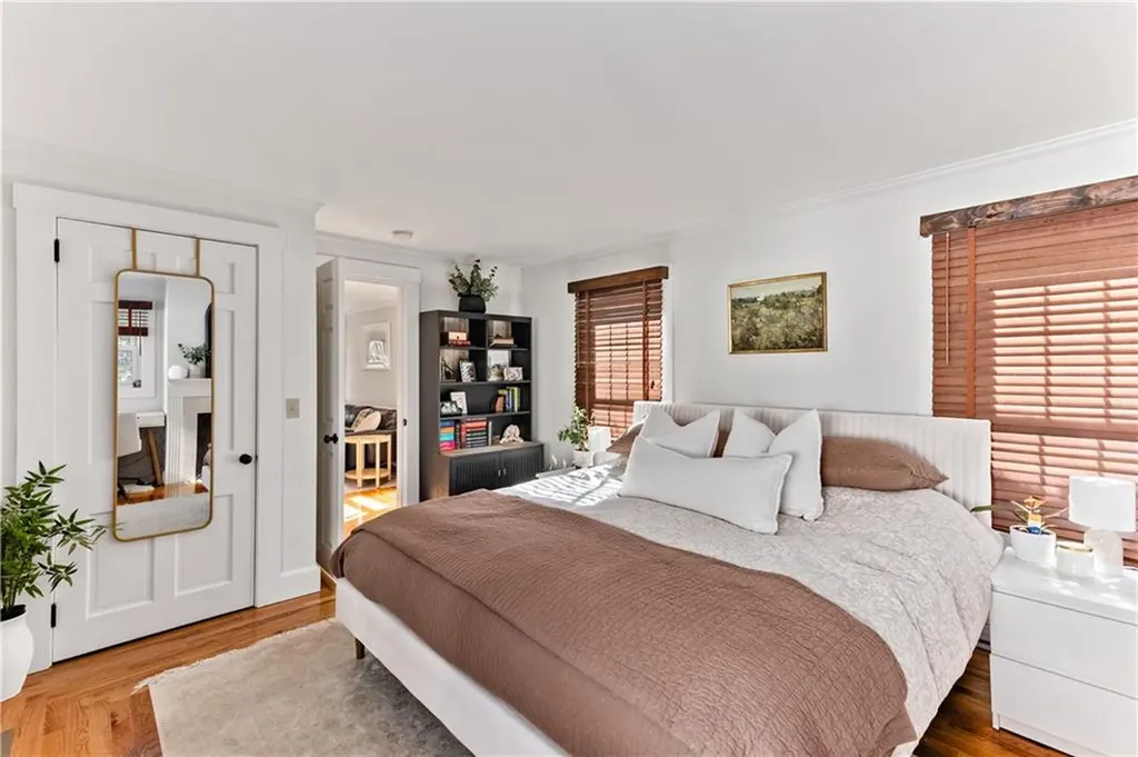225 Greenwood Avenue Warwick RI 02886