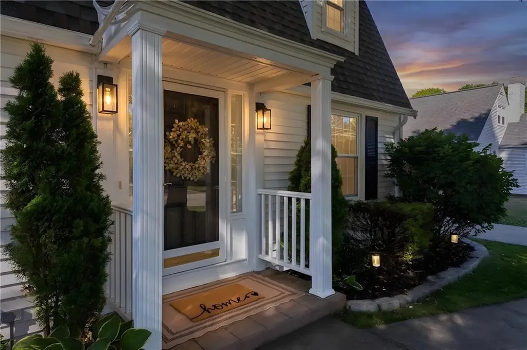 225 Greenwood Avenue Warwick RI 02886