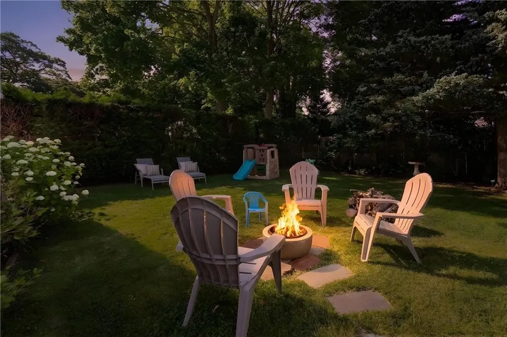 225 Greenwood Avenue Warwick RI 02886