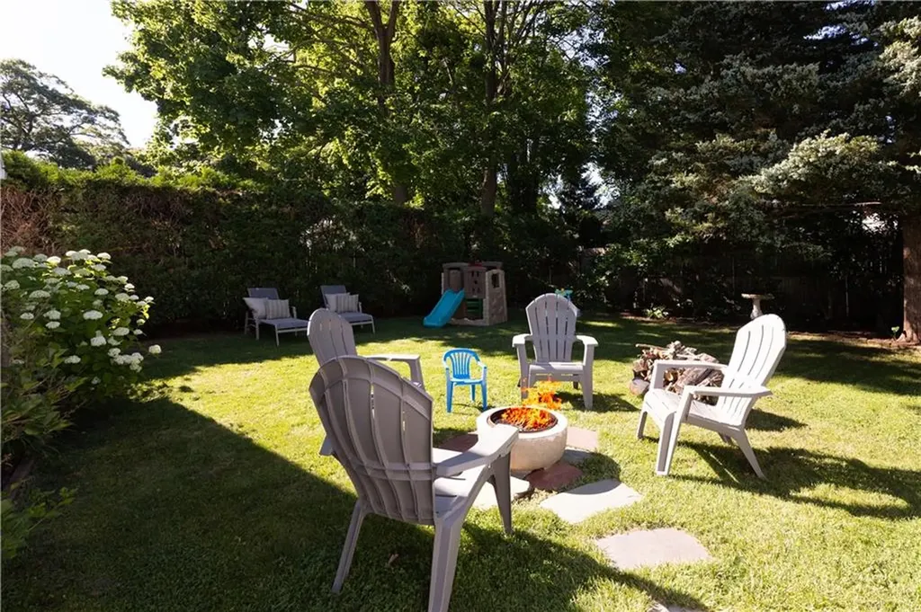 225 Greenwood Avenue Warwick RI 02886