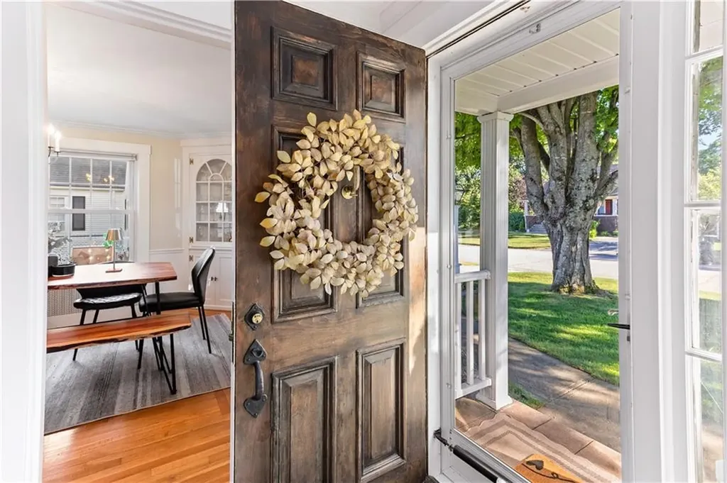 225 Greenwood Avenue Warwick RI 02886