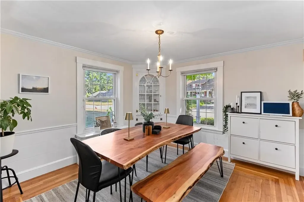 225 Greenwood Avenue Warwick RI 02886