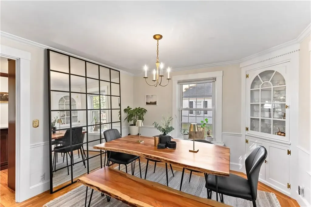 225 Greenwood Avenue Warwick RI 02886