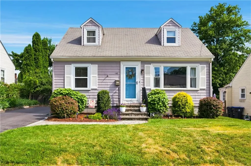 142 Mowry Avenue Cumberland RI 02864