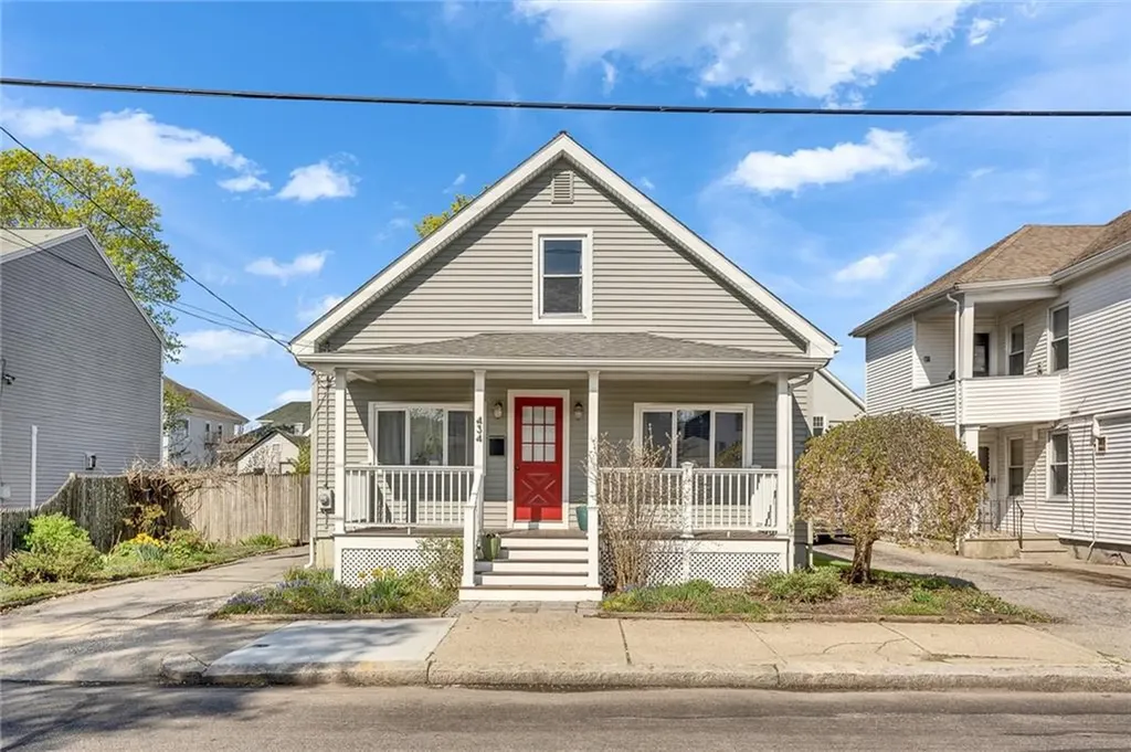 434 Grand Avenue Pawtucket RI 02861