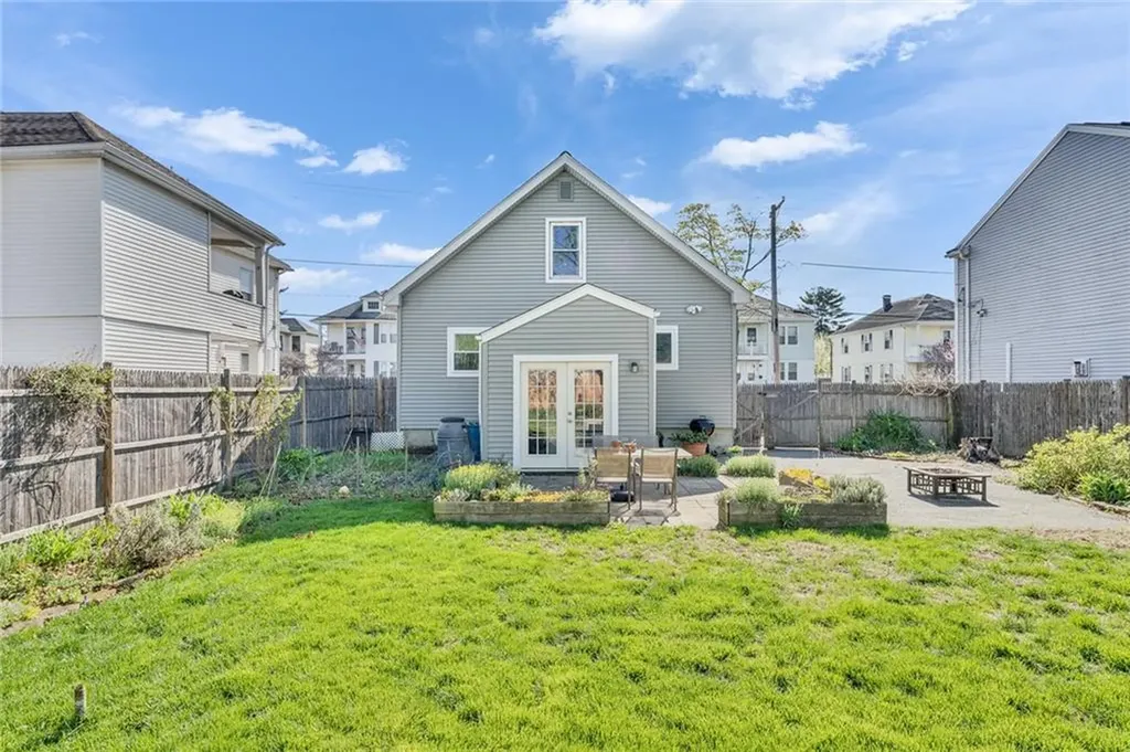 434 Grand Avenue Pawtucket RI 02861