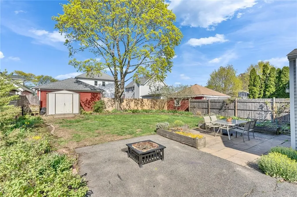 434 Grand Avenue Pawtucket RI 02861