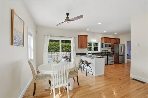 96 Seafare Lane Portsmouth RI 02871