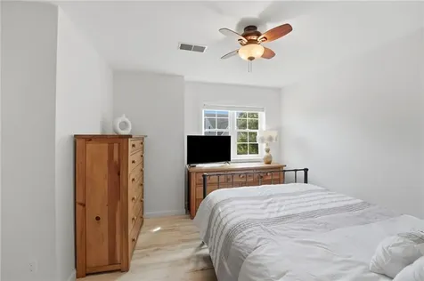 96 Seafare Lane Portsmouth RI 02871