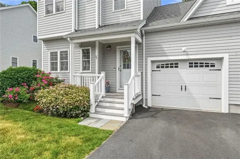 96 Seafare Lane Portsmouth RI 02871