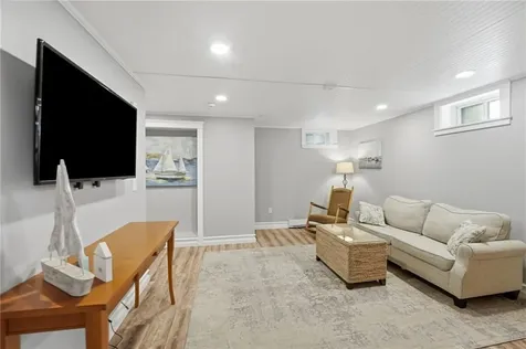 96 Seafare Lane Portsmouth RI 02871